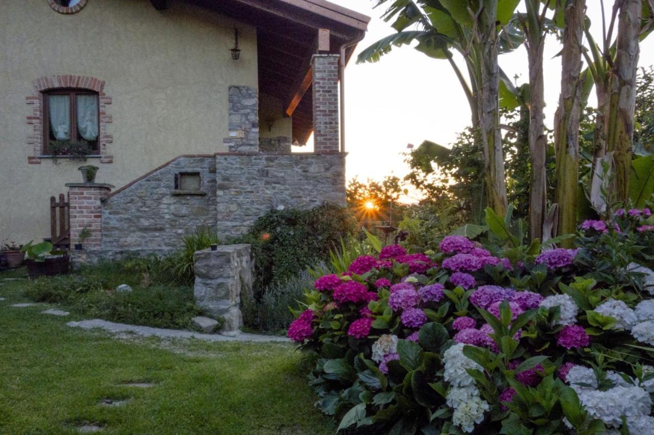 B&B La Casa Dei Cuori Millesimo Buitenkant foto